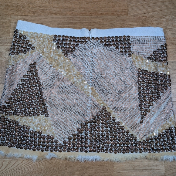 STUNNING beaded mini skirt - Picture 5 of 10